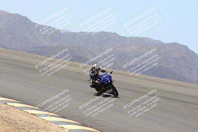 media/Apr-10-2022-SoCal Trackdays (Sun) [[f104b12566]]/Bowl (11am)/